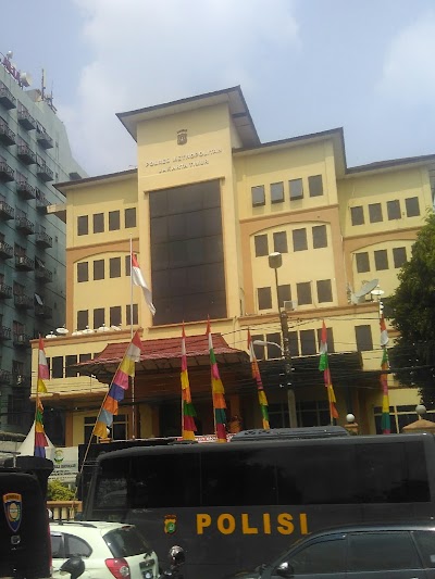Photos of Polres Metro Jakarta Timur