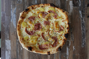 Photo n°58 de PIZZA E BASTA La Rochelle à La Rochelle (Bar à vin)