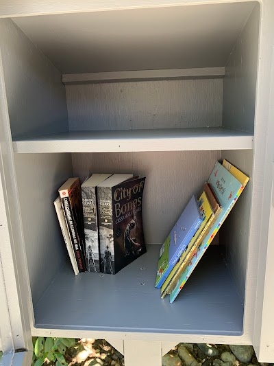 Little Free Library – Laurel Street #87079