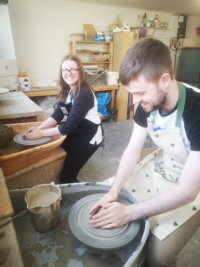 Bare Glazed Studio pottery studio in Swindon offering wheel throwing and hand building classes