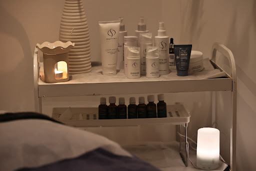 Glowing Skin Solutions - Thumbnail