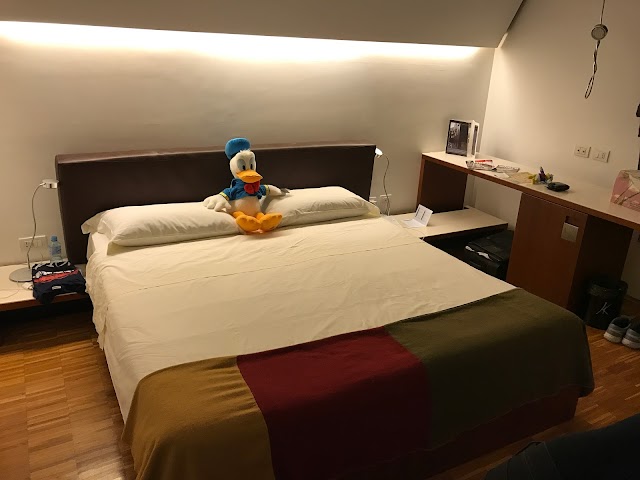 Black Hotel
