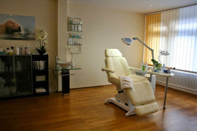 "Art of Body and Face" Schuster & Gampert Cosmetics GmbH