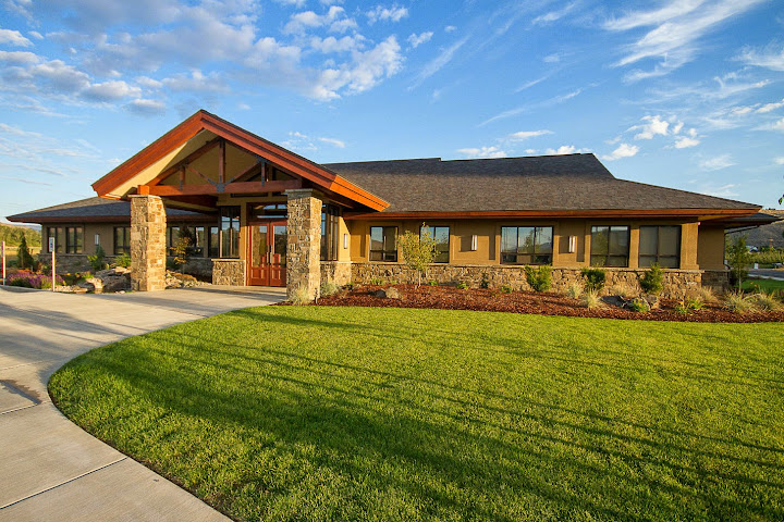 Allan Brothers Fruit by null