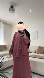 Photo n°8 de LS DRESS AND BEAUTY à Sarreguemines (Service de location de robes de mariée)