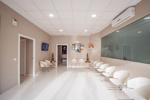 Clínica Dental Bibiana García - Clínica Dental en Algeciras - Thumbnail