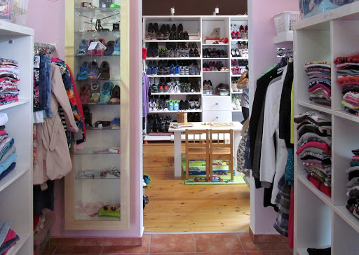 Stupsnase & Kurvenreich Die Secondhandboutique - Thumbnail
