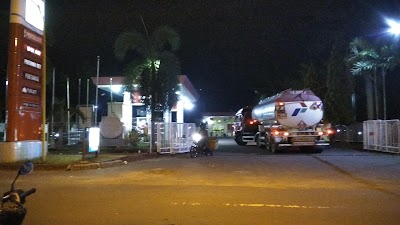 Photos of Pertamina gas station Walikukun