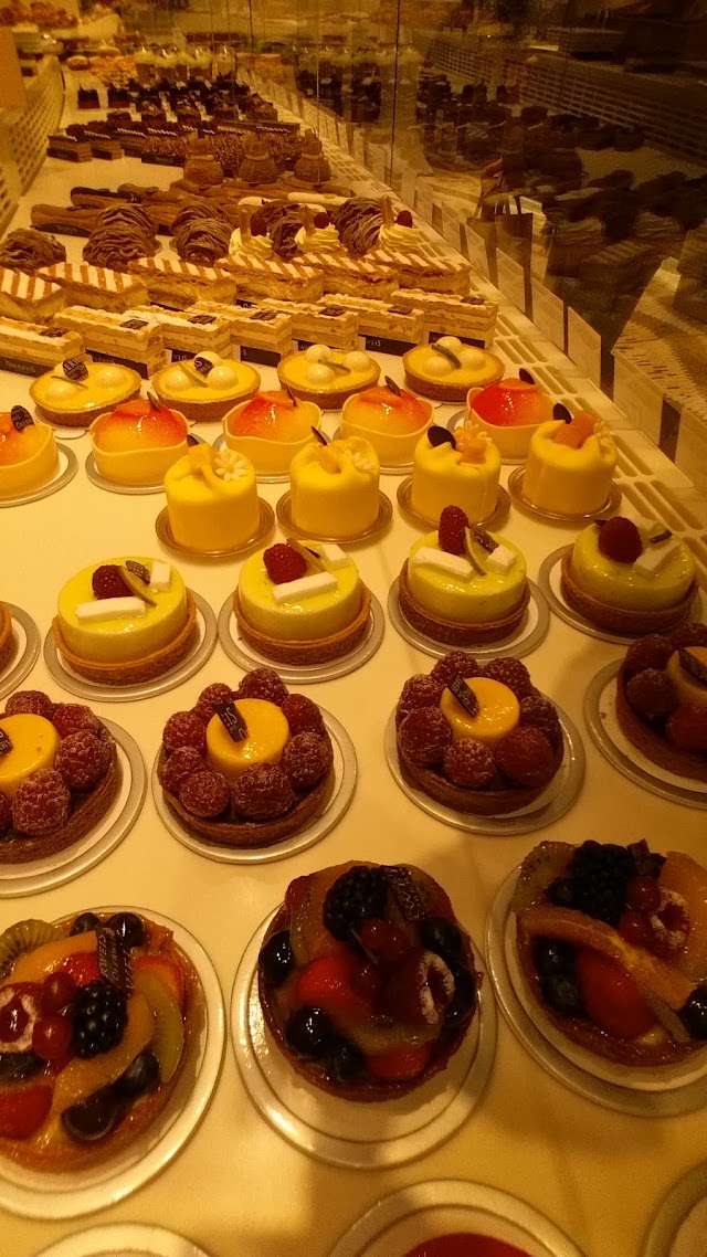 Caramel Café