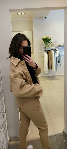 Comentarii opinii despre NOVE