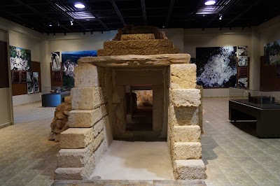 Photos of Thracian tomb of Aleksandrovo