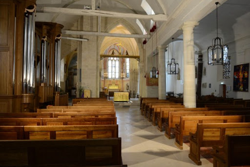 Église Saint-Pierre de Plaisir - Thumbnail