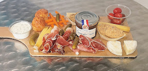 Photo n°48 de Boulangerie Com'1 Chou à Saint-Julien (Sandwicherie)