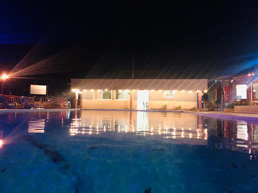 ISABELLA HOSTEL AND POOL