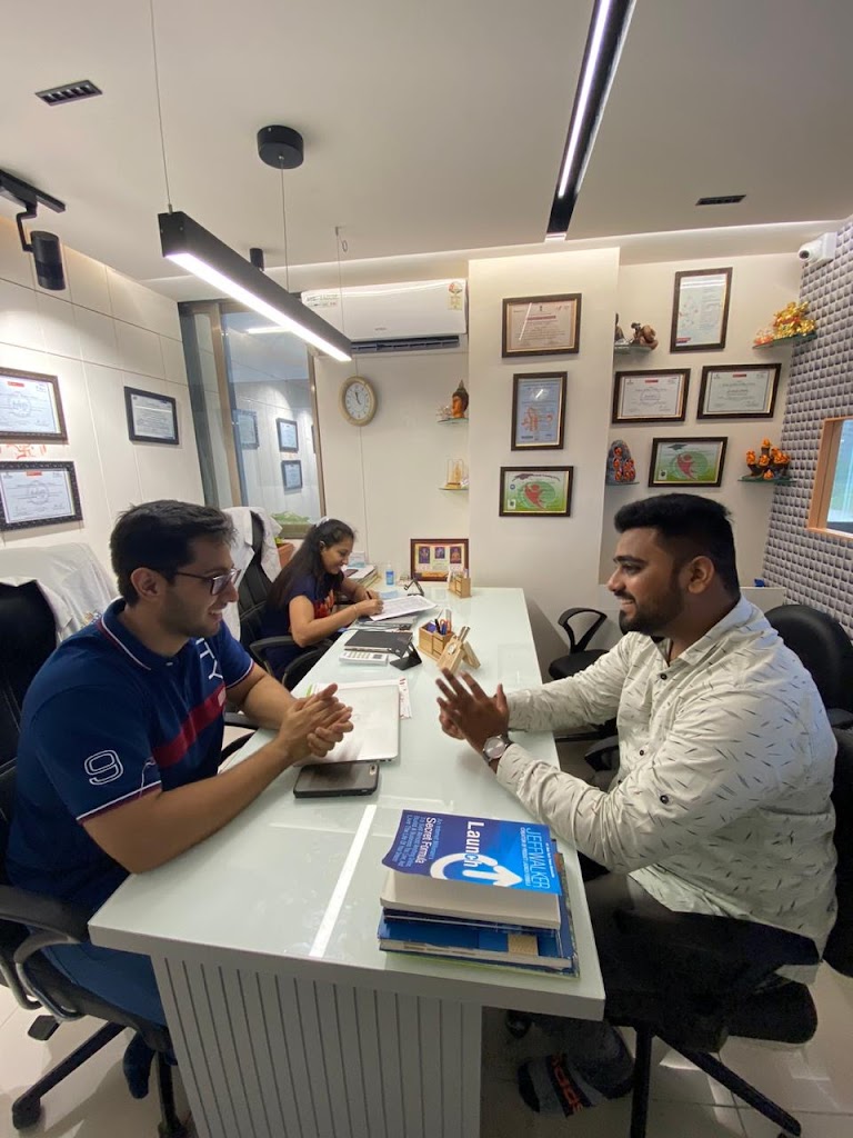 Fitness With Gomzi Best Dietitian In Surat Best Nutritionist In Surat 500 Inr Consulting Charges