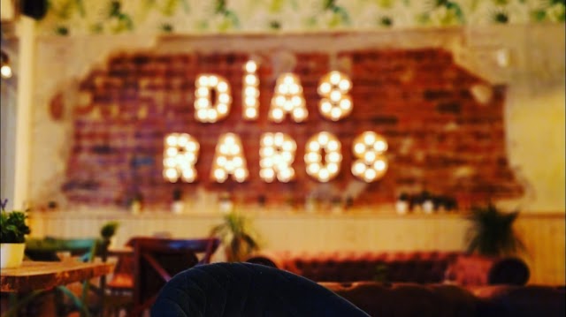 Los Días Raros