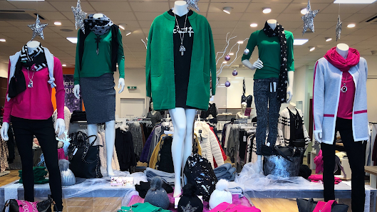 Wölfle Moden Fashion Gaußring 4, 86415 Mering