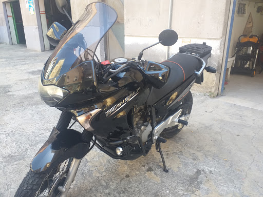 Autolavaggio a mano Abibi
