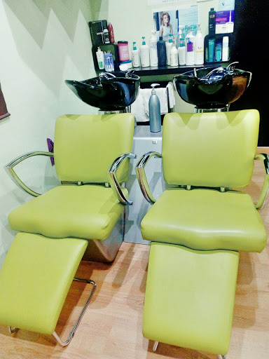 PELUQUERIA MAYRA - Thumbnail