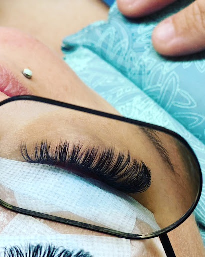 Wicked Beauty Lash and Glo. - Thumbnail