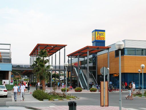 Parc d'Aro, Centre Comercial i d'Oci