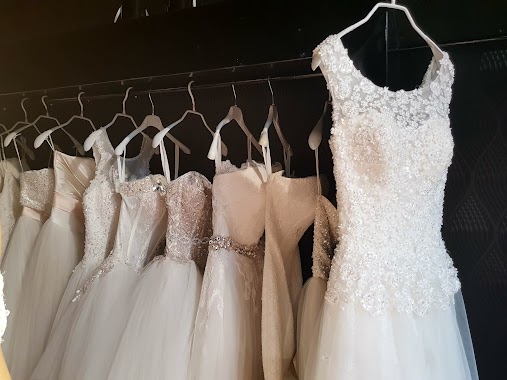 Nina Wedding Dresses, Author: Edina Vago