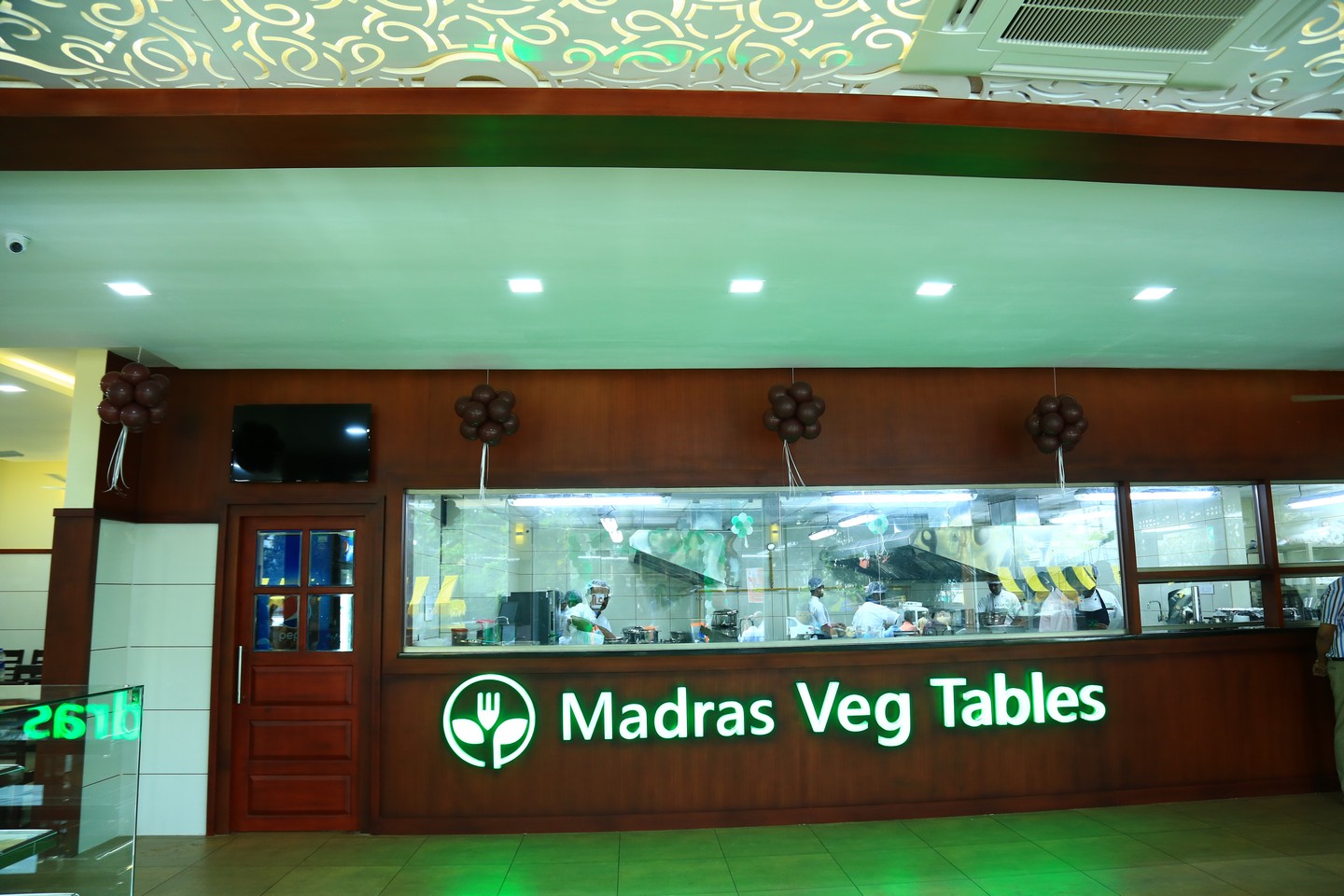 Madras Veg Tables Vegetarian Restaurant