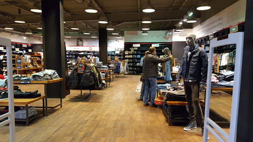Levi's® Factory Outlet Saint Julien les Villas - Thumbnail