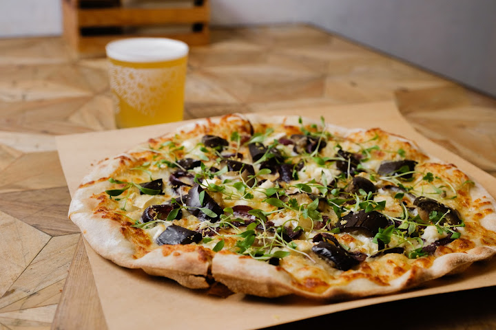 CRATE Brewery & Pizzeria by null