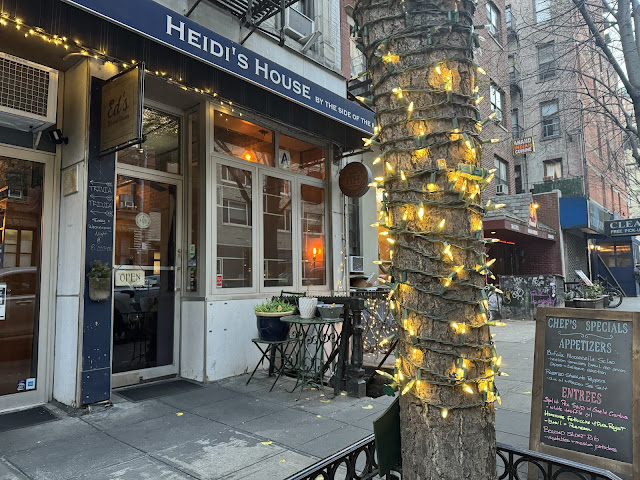 Heidi's House by the side of the road by null