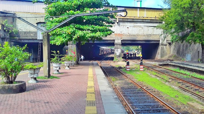 Maradana Railway Station, Author: Mithun Sanochana