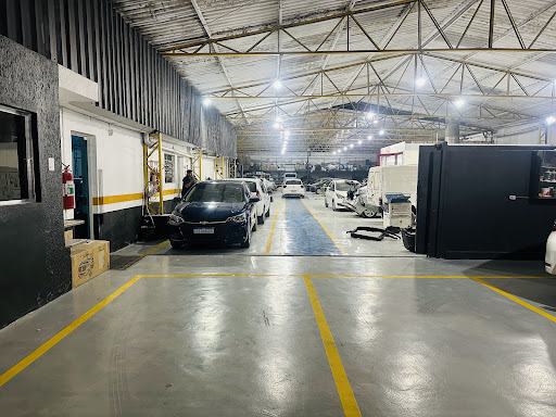 Oficina Roma Funilaria e Pintura Automotiva