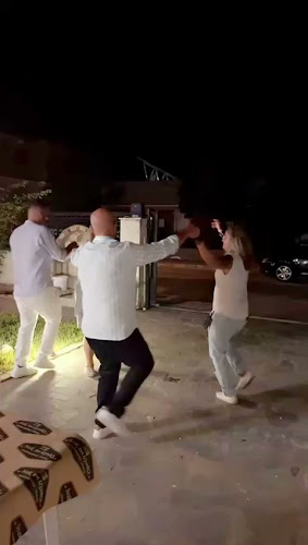 Ντίνα Βίλατζ Ανοιχτές ώρες