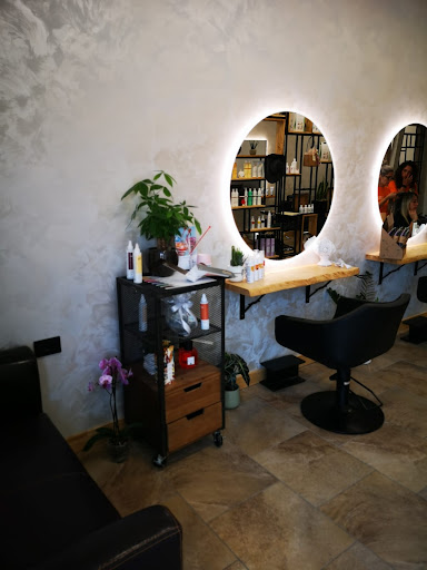 Creed Hair Salon