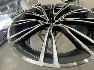 Photo n°10 de Carrosserie Luciani à Ajaccio (Atelier de carrosserie automobile)