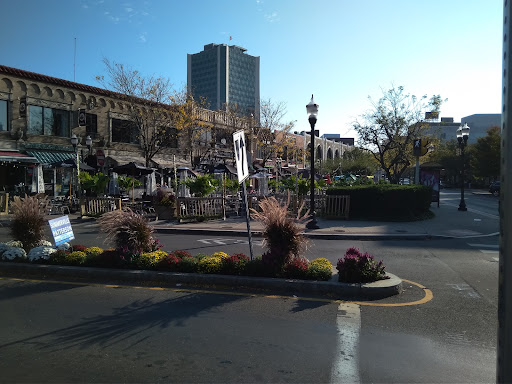 Sconset Square - Visual