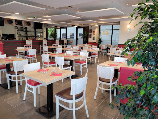Photo 2 - Cendre Burger Bar