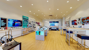 Photo n°27 de Boutique SFR Sainte Genevieve des Bois à Sainte-Geneviève-des-Bois (Opérateur téléphonique)