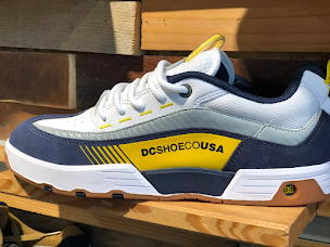 Photo n°9 de Born2ride à Neydens (Magasin de lunettes de soleil)