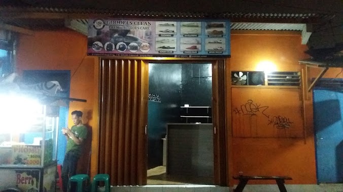 Polsek Palmerah Cafe, Author: Ibraham Isnan