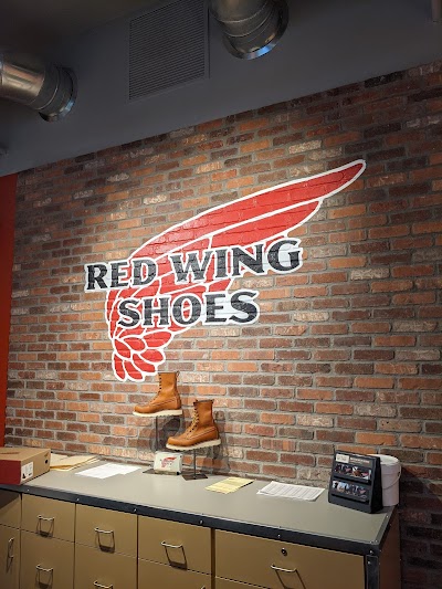 RED WING - LINCOLN, NE
