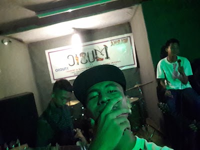 Photos of KEDAI MUSIK WARNA