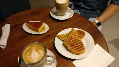 Photos of Ara Caf&eacute;
