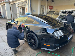 Photo n°5 de GARAGE VSC Automobiles - Révision, Entretien et Réparation. Atelier Pneumatiques. Achat-Vente, Reprise occasion. à Maisons-Alfort (Vendeur de voitures d'occasion)