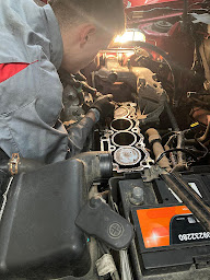 Photo n°2 de Garage MGM Lebarbey - Citroën à Vezin-le-Coquet (Peinture automobile)