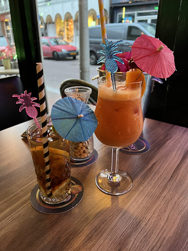 Gipsy Bar & Bistro