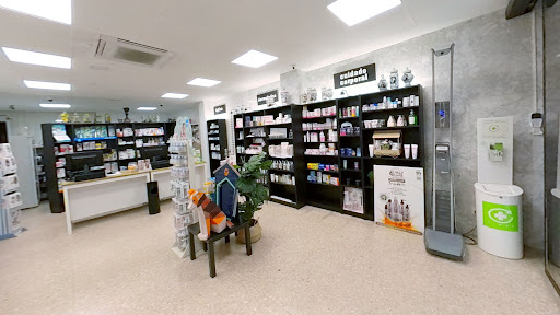 Farmacia Turia 57 CASLOP C.B. - Thumbnail