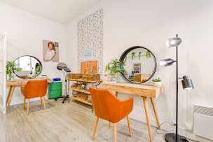 Photo n°5 de L'atelier Coif' Naturel à Paris (Salon de coiffure)