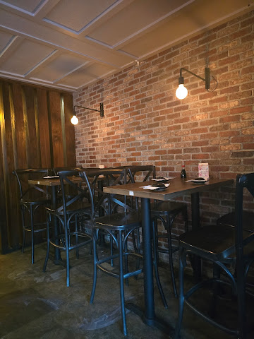 RIZE THAI SUSHI by null