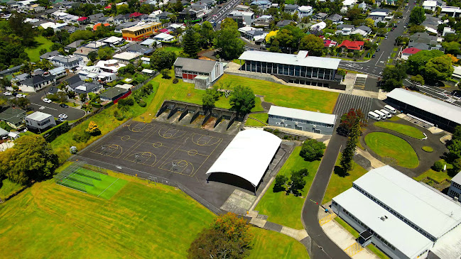 Reviews of St Paul's College, Auckland in Auckland - University
